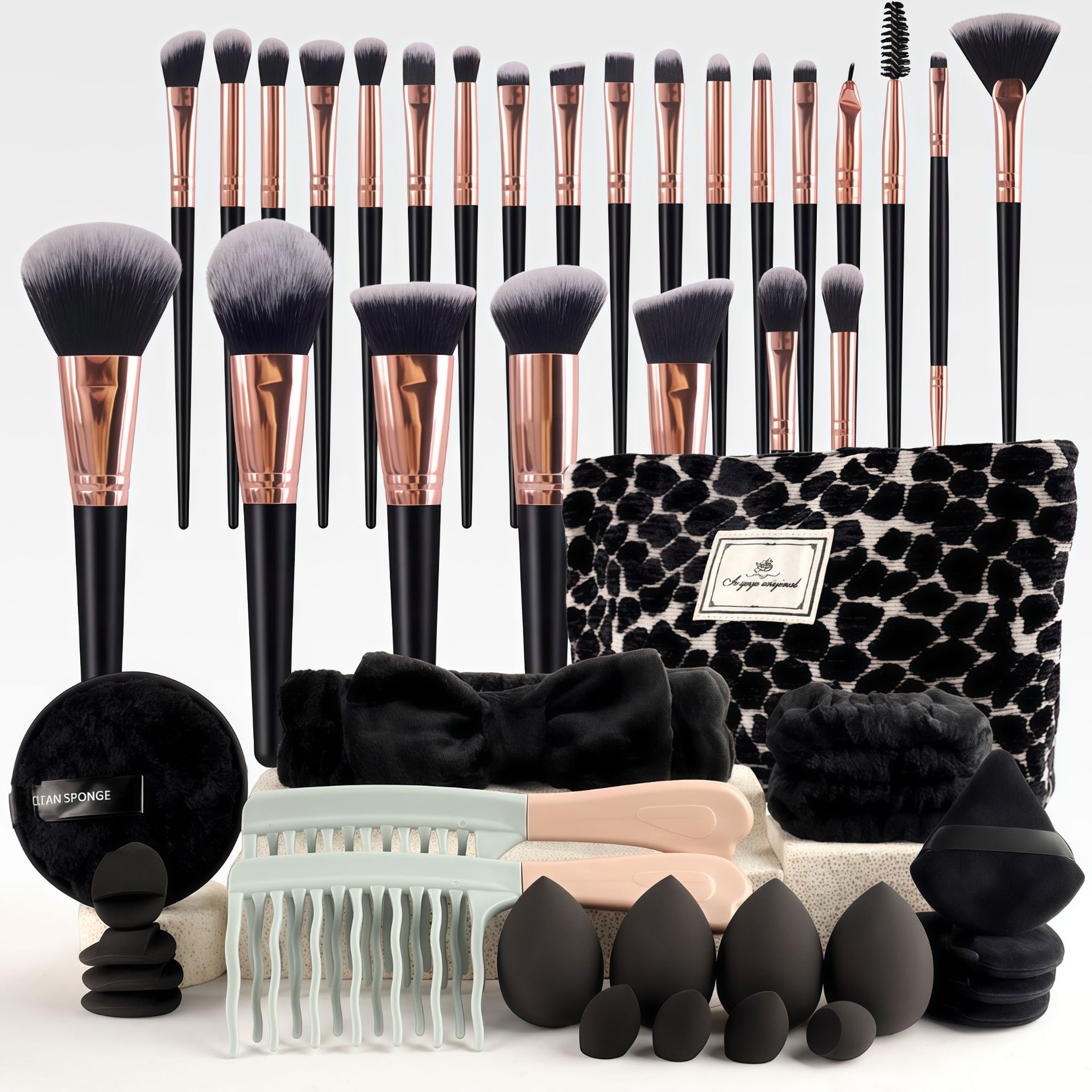 Makeup Brush Set Chic Fragranc - đánh giá và giá Travel Accessories Toiletry Bag